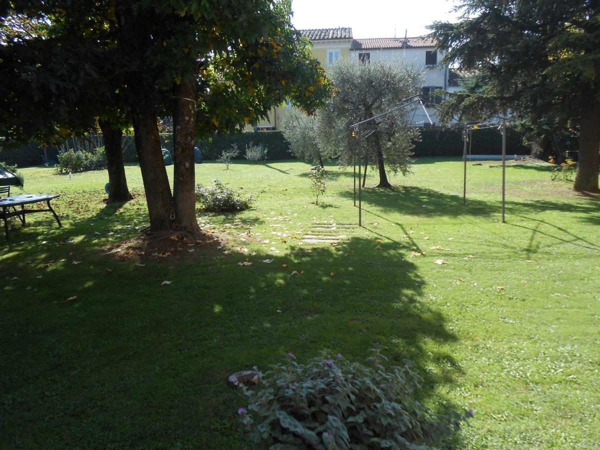 Casa Vacanze Orsi Lucca Exterior foto